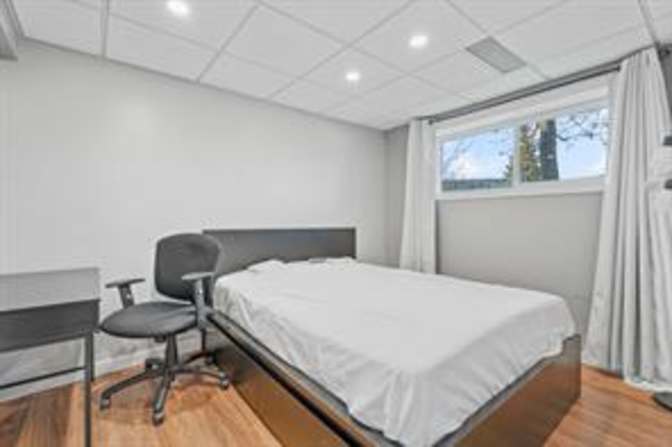 Danica Samara's room