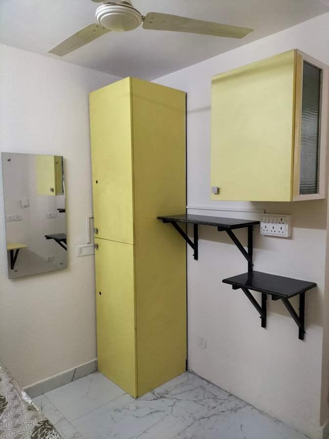 Arif's room