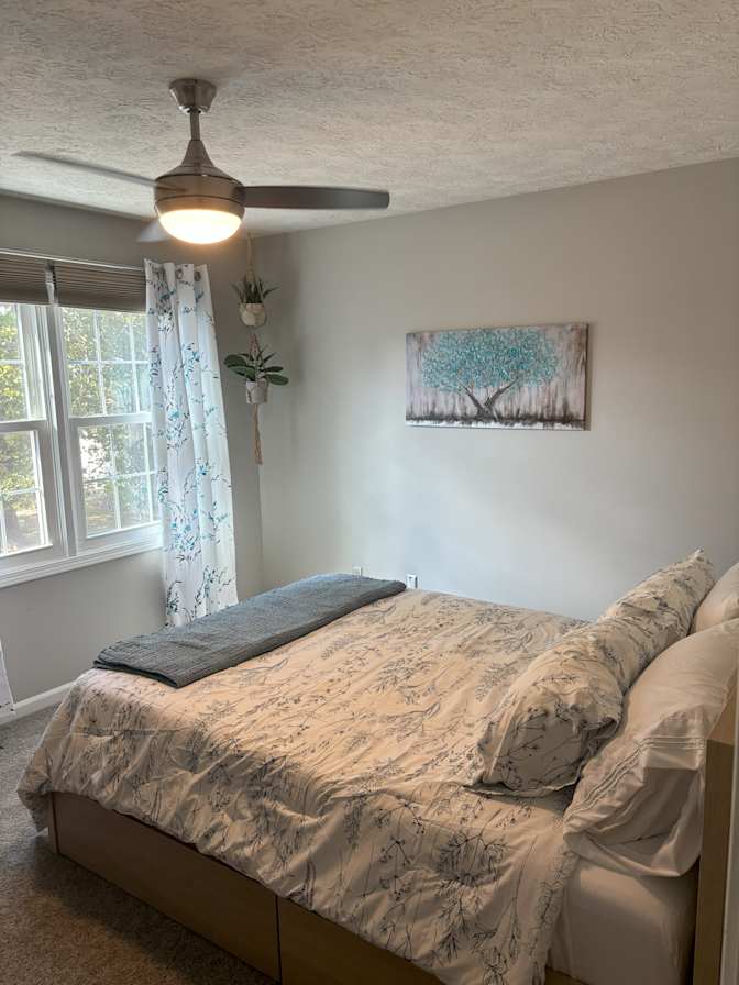 Tracie's room