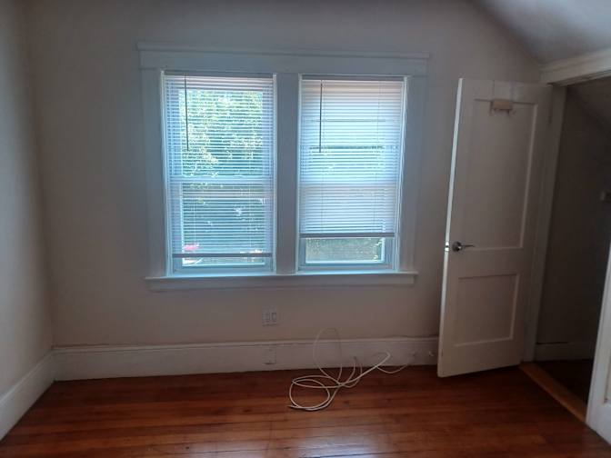 V's room