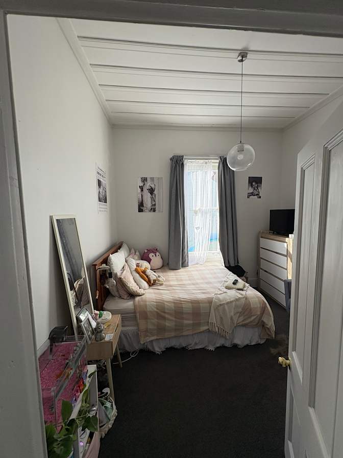 Lacy's room