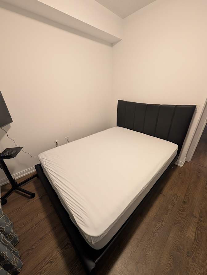 Dhruve's room