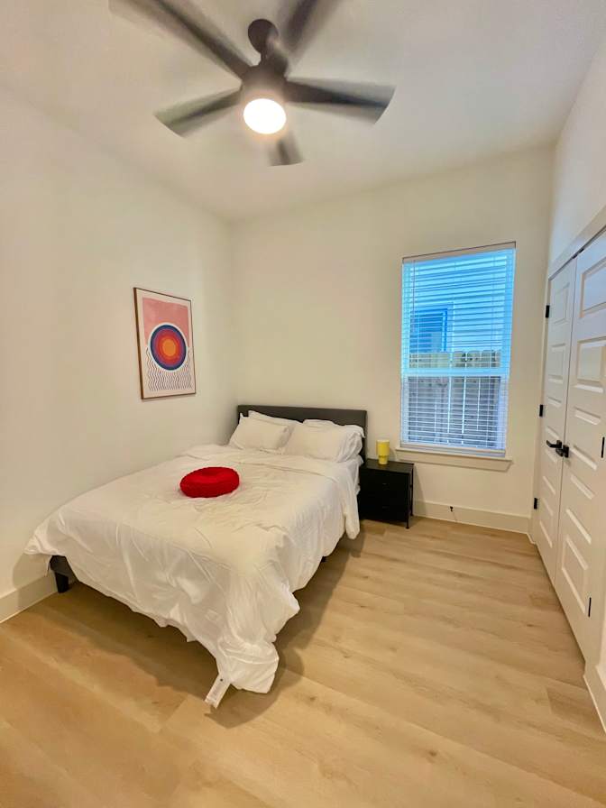 Noeline's room