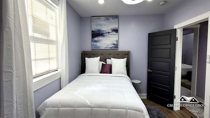 GBU Holdings Group's room