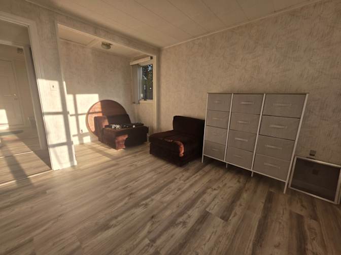 Pearl's room