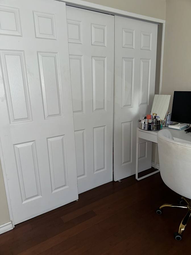 Olapo akinwumi's room