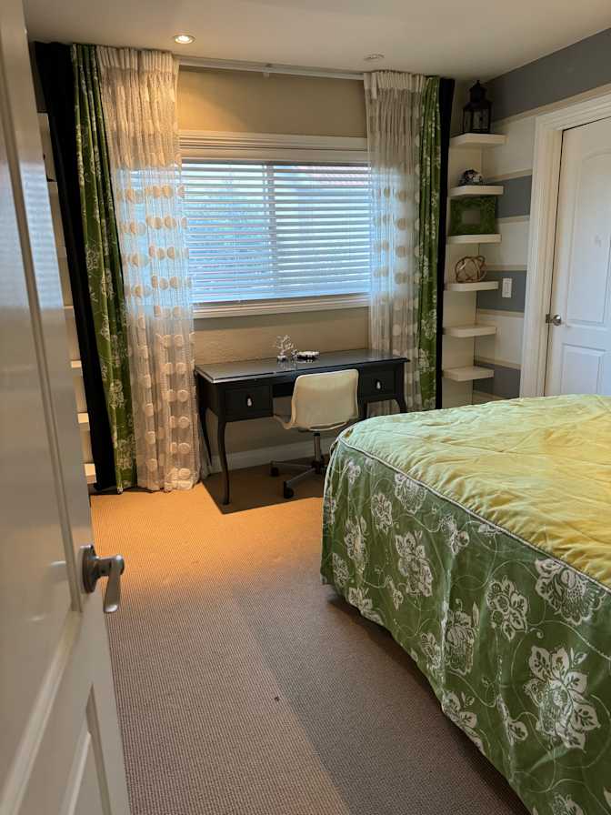 Priti's room