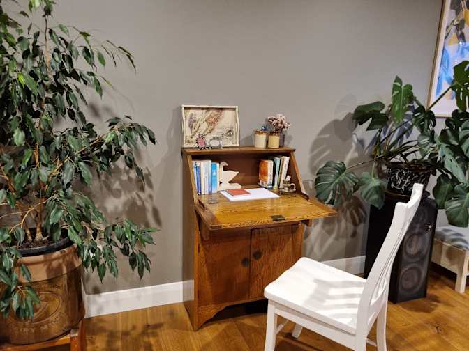 Sam Lamb's room