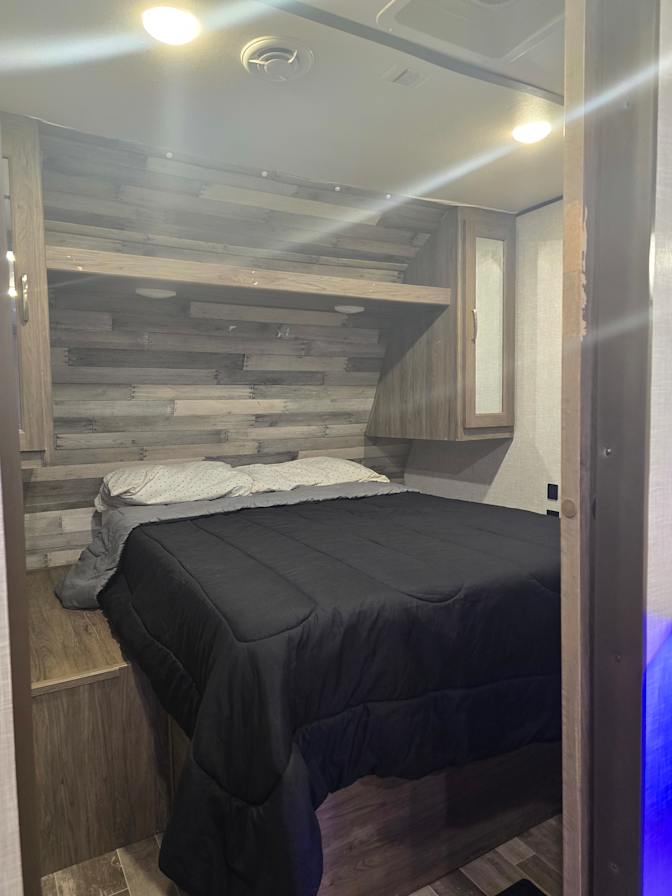 Aron's room