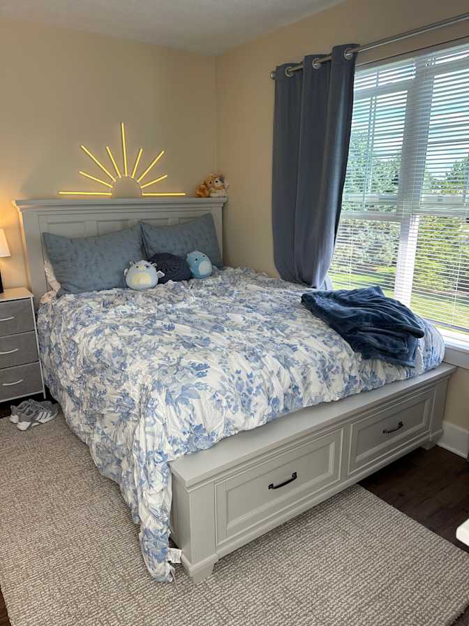 Syd's room