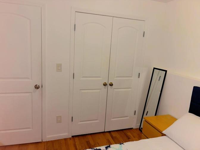 BROOKLYN APARTMENT SHARE LONG OR SHORT TERM's room