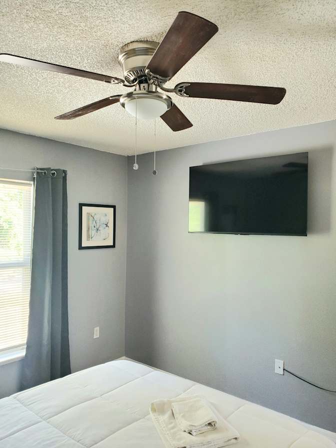 Kenneth's room