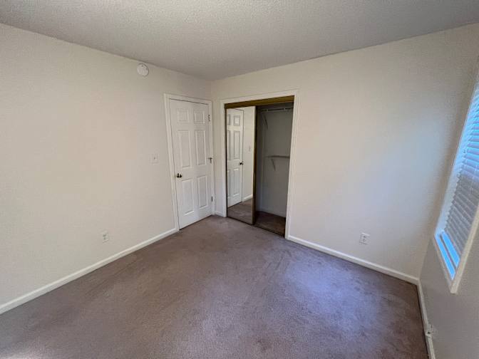 Alcove Rooms's room