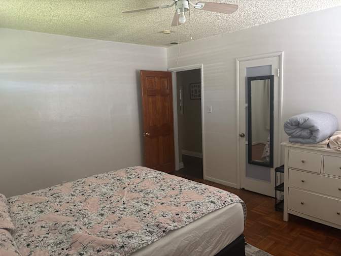 Lisa's room