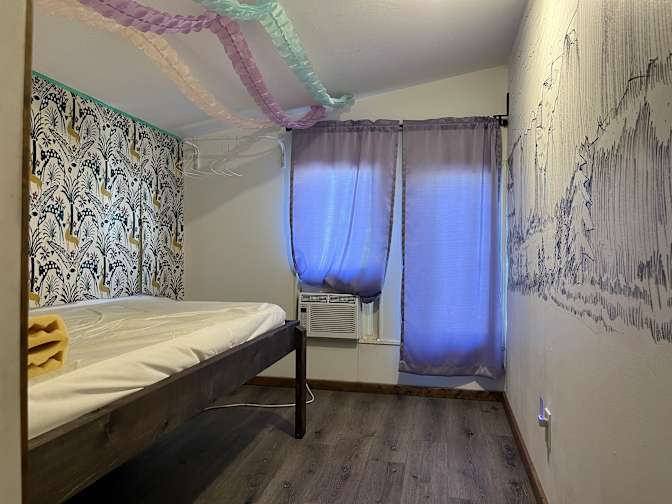 Luu's room