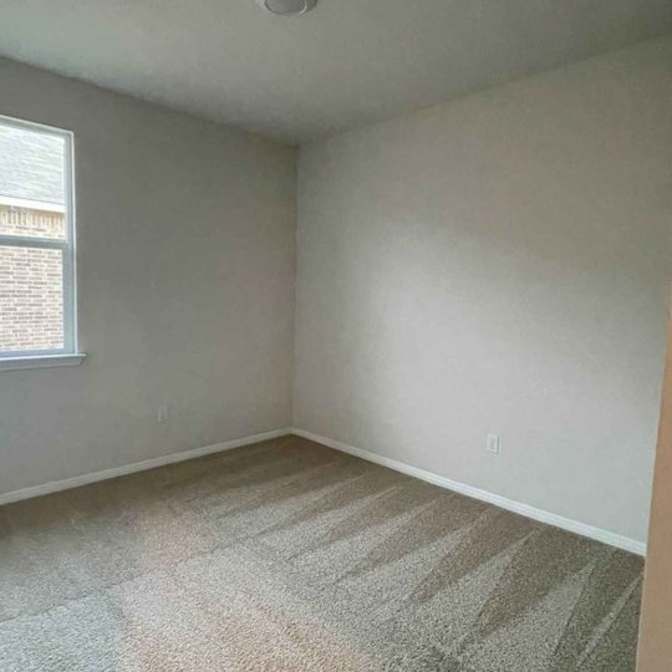 Akshay's room