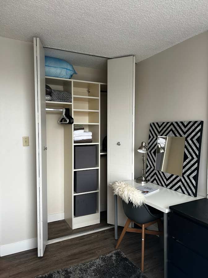 Jelli's room