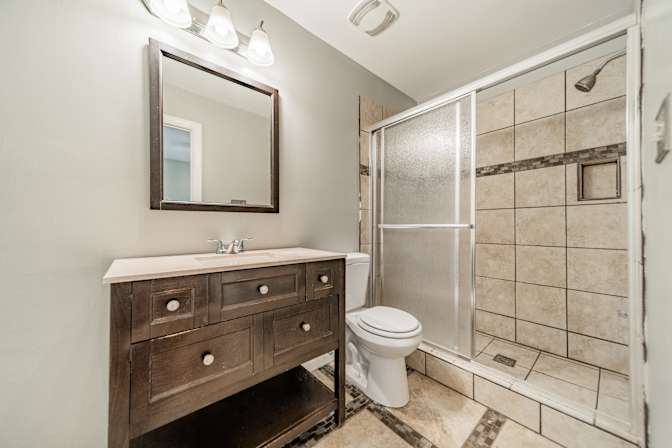 Alcove Rooms's room