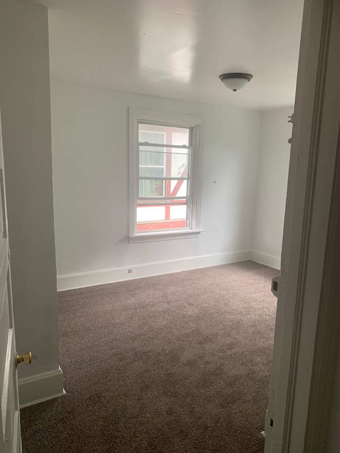 Glen's room