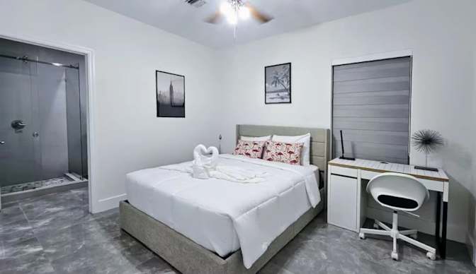Kayla's room