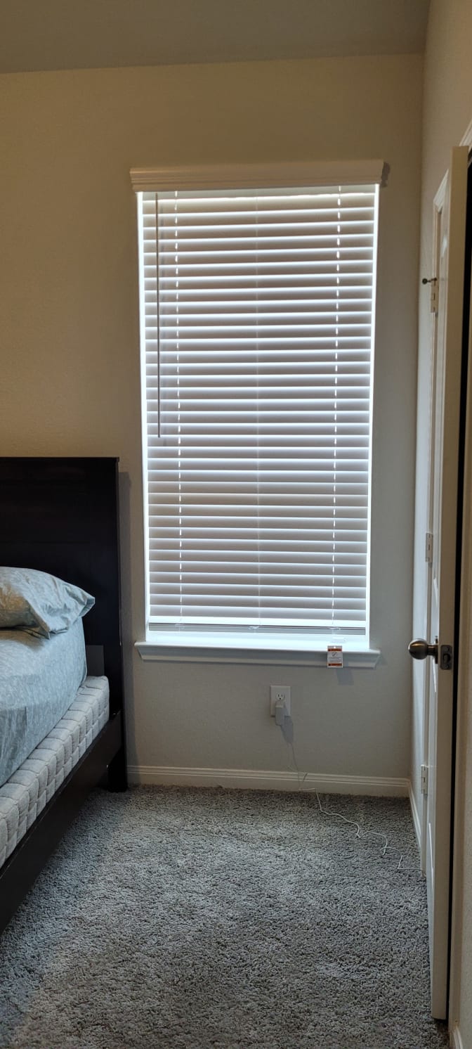 Demis's room