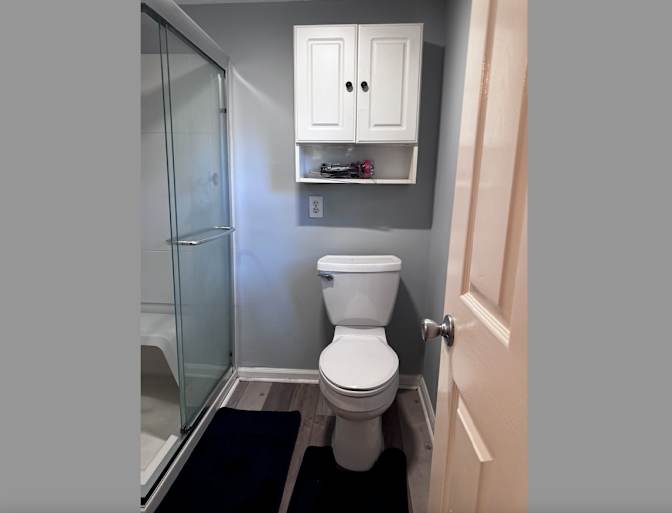 Alcove Rooms's room