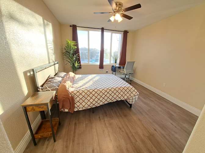 Venetian Condos's room