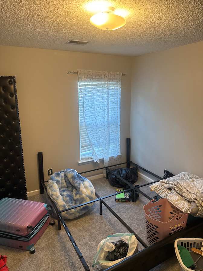 Jasper's room