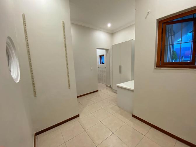 Simon's room