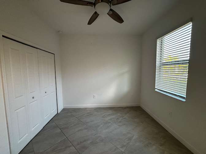 Enmanuel Herrera's room