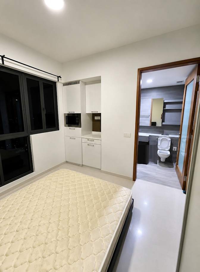 Henrick's room