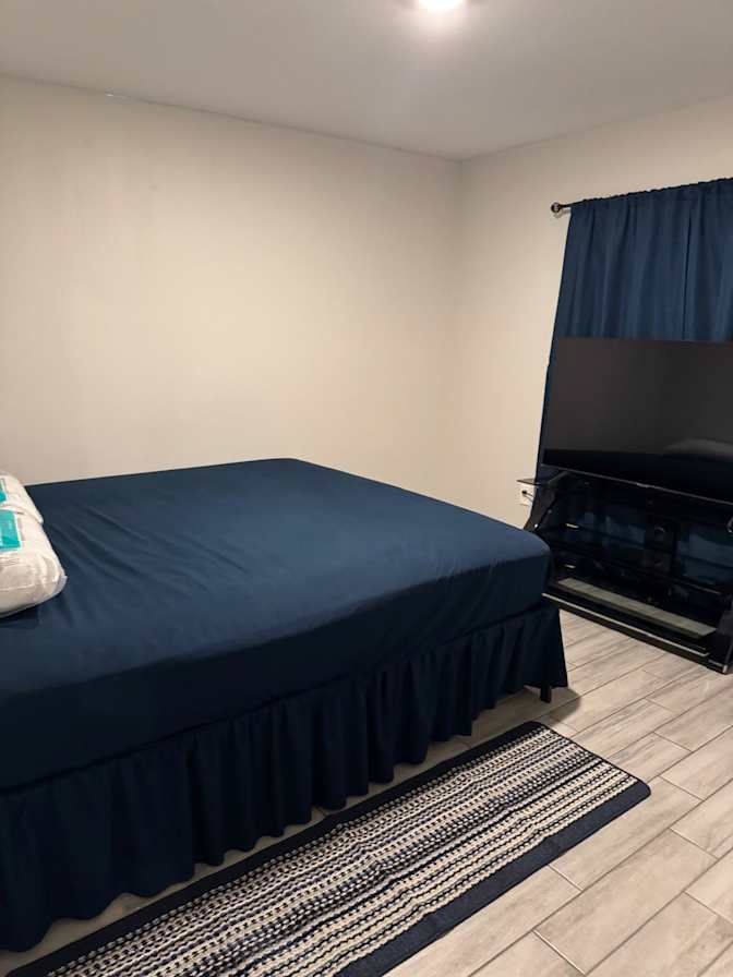 Delmar's room