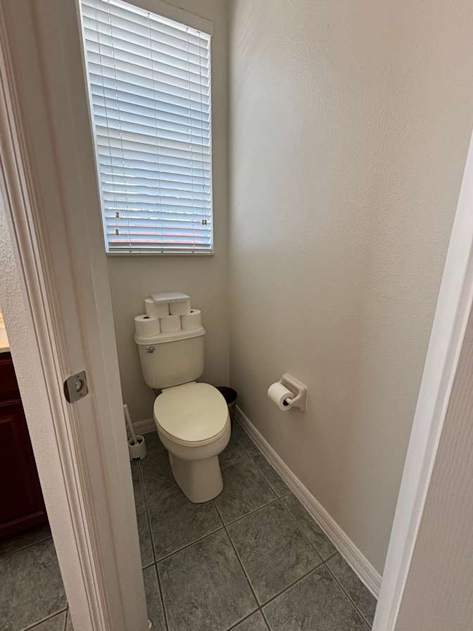 Andrea's room