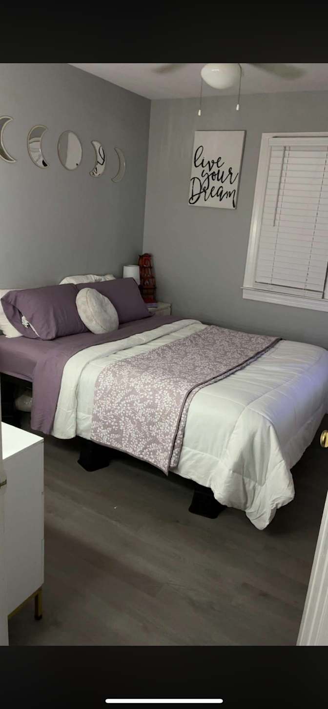 Hannah's room