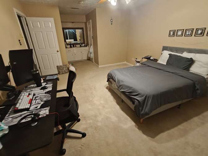 Hasret Kargin's room