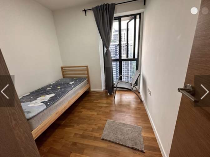 Stephanie's room