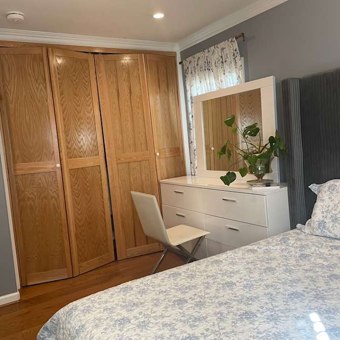 Jo's room