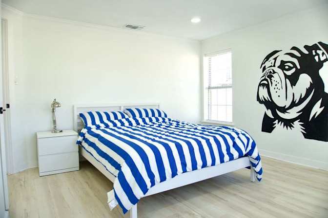 Pete's room