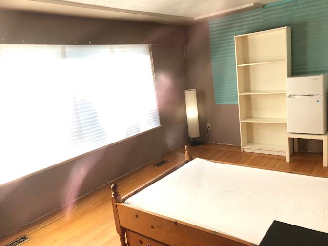 Leo's room