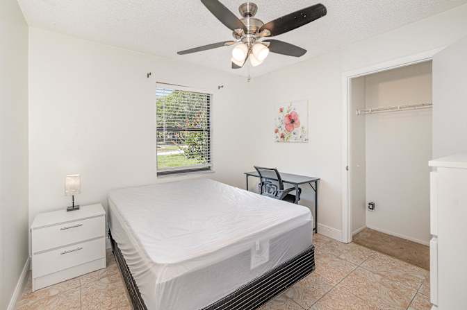PadSplit's room