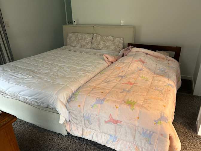 Hephzibah's room