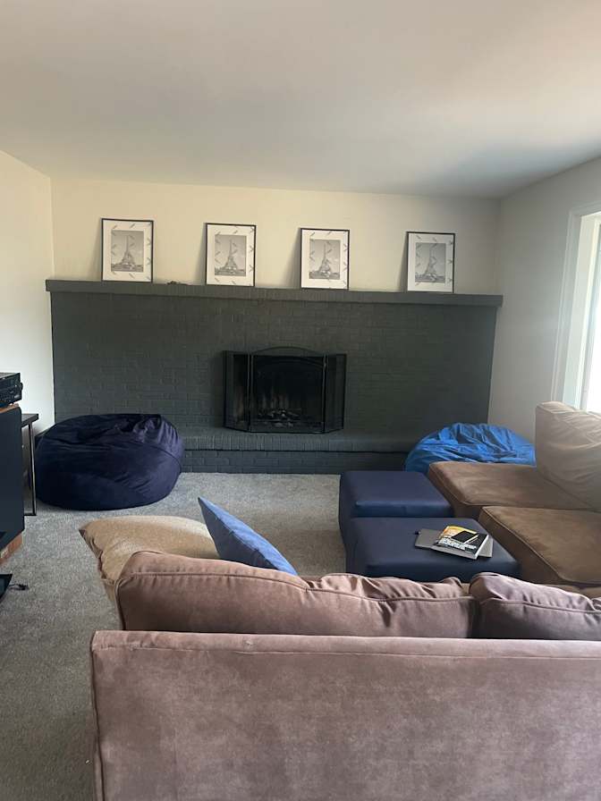Carol mackey's room