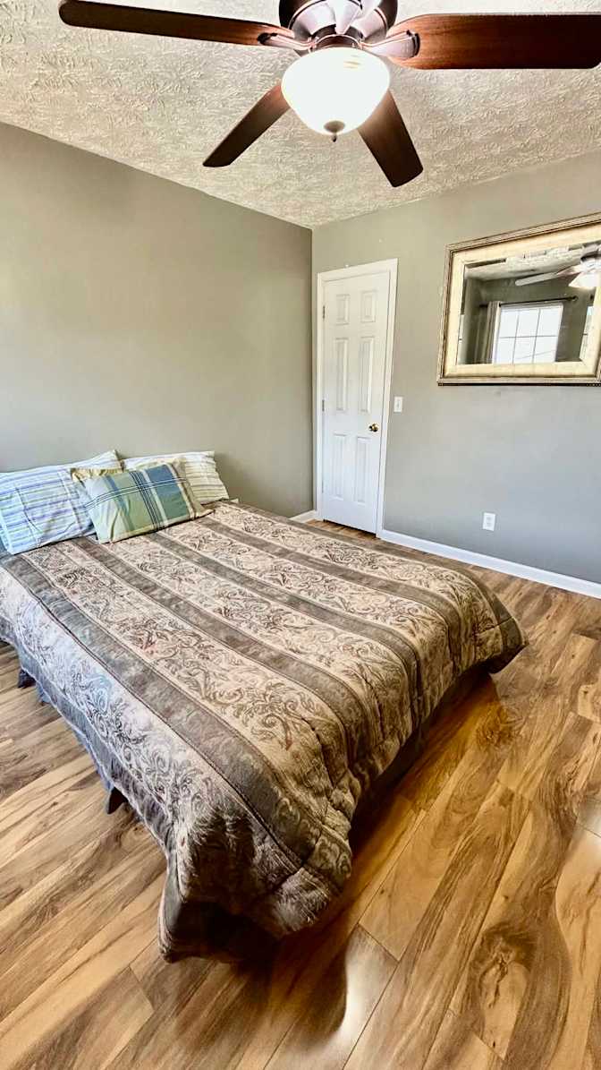 Christian I Pareja's room