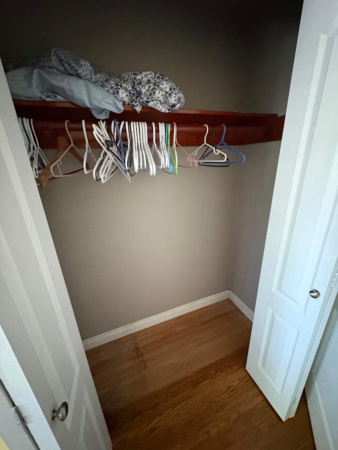 Holly Mills's room