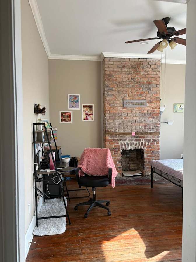 Tanvi Joshi's room