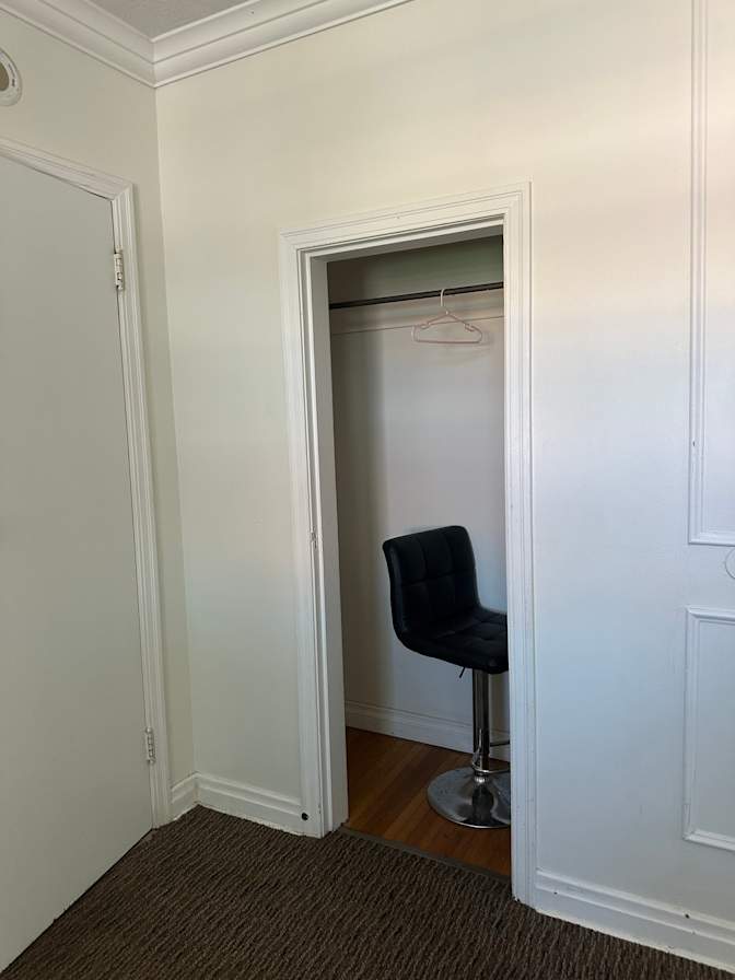 D's room