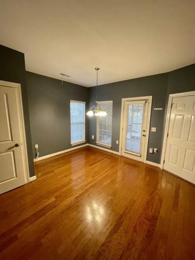 Alcove Rooms's room