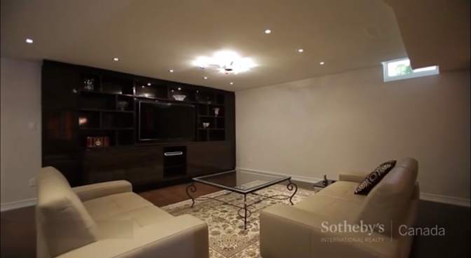 Allen S.'s room