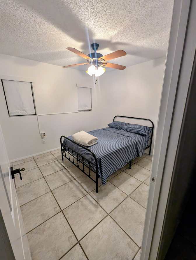 Ernesto Alfonso's room