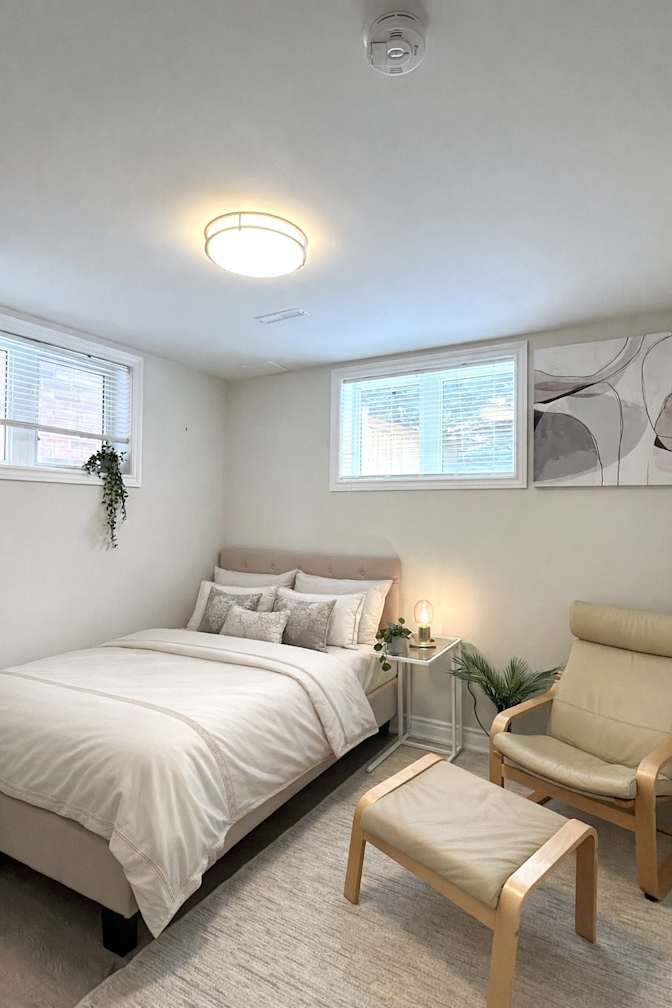 Elle's room